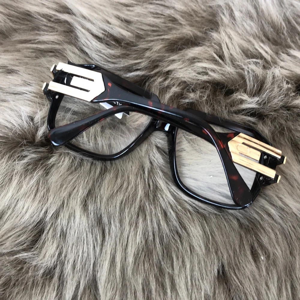 WOMAN’S TORTOISE BROWN RETRO LOOK GAZELLE GLASSES